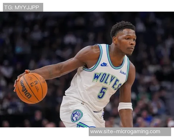 普尔替补出战26分钟高效表现14中7砍下26分3篮板助球队逆转胜利