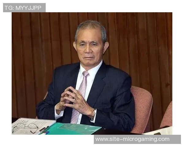 全北现代助教因拉眼角事件辞职曾遭禁赛五场引发种族歧视争议